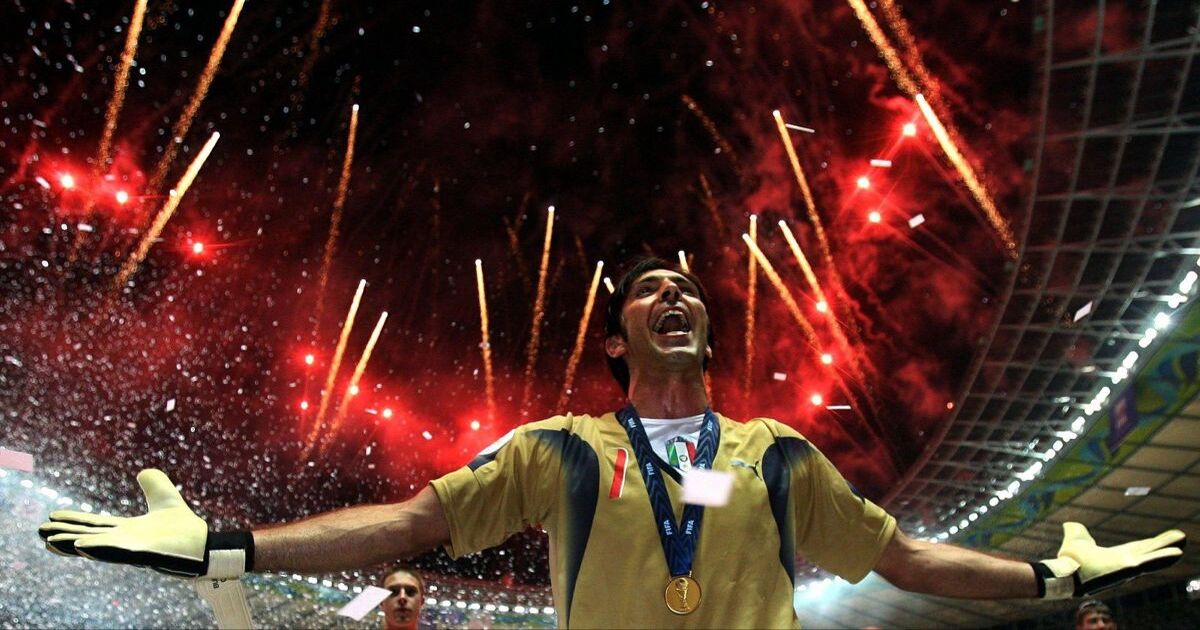 Gianluigi Buffon legend — career highlights and most iconic vintage Juventus goalkeeper jerseys, authentic replicas