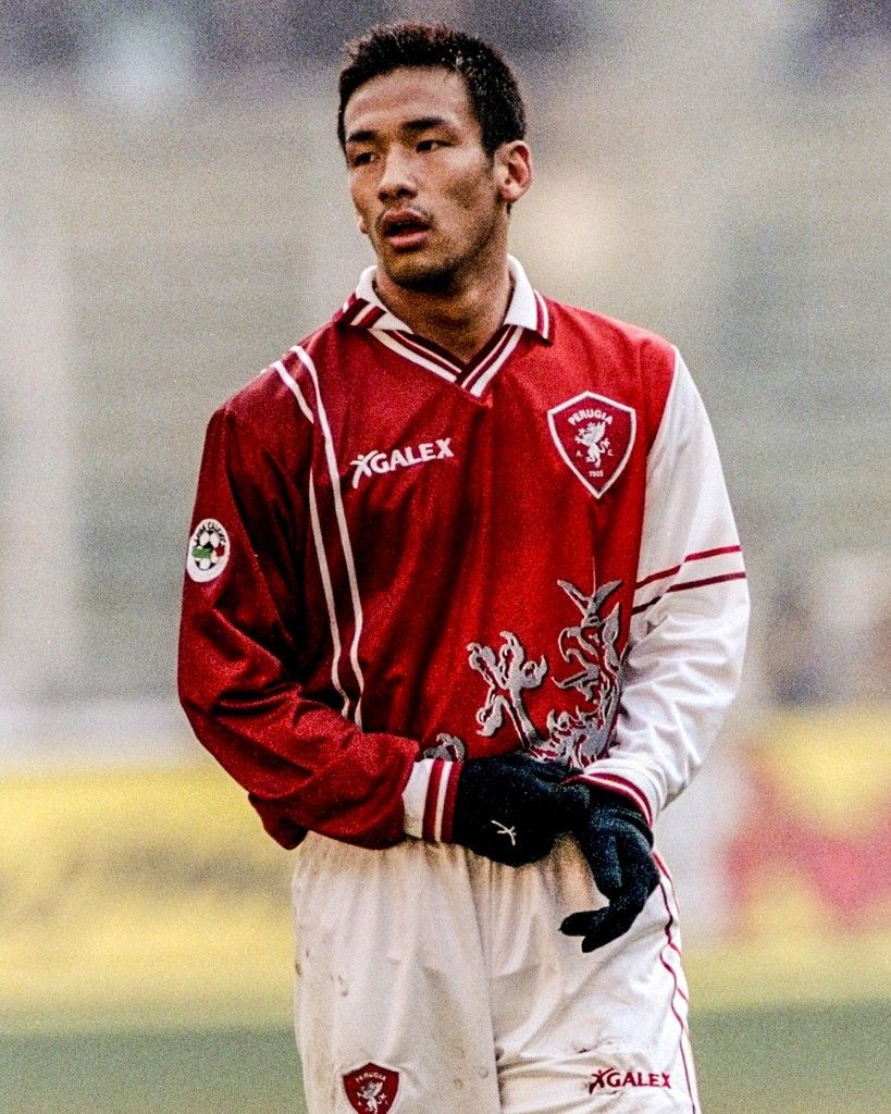 Hidetoshi Nakata Perugia vintage jersey number 7 - authentic retro Serie A football shirt collector