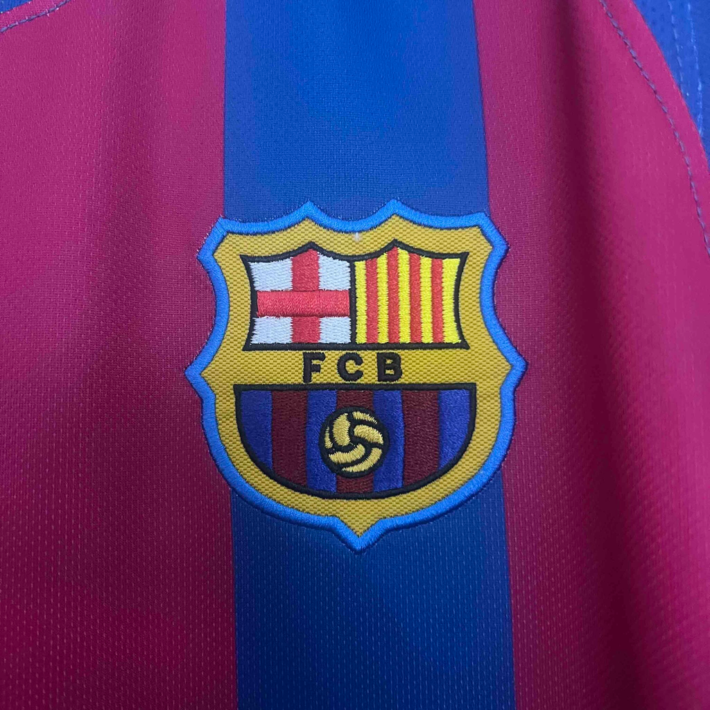 FC Barcelona 2005-06 | Vintage Home Jersey