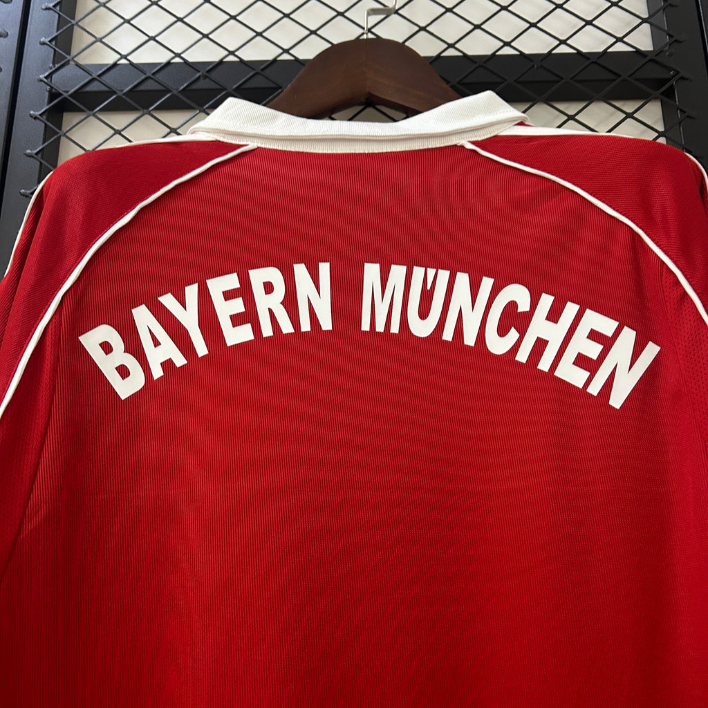 Bayern Munich 2005-06 | Vintage Home Jersey