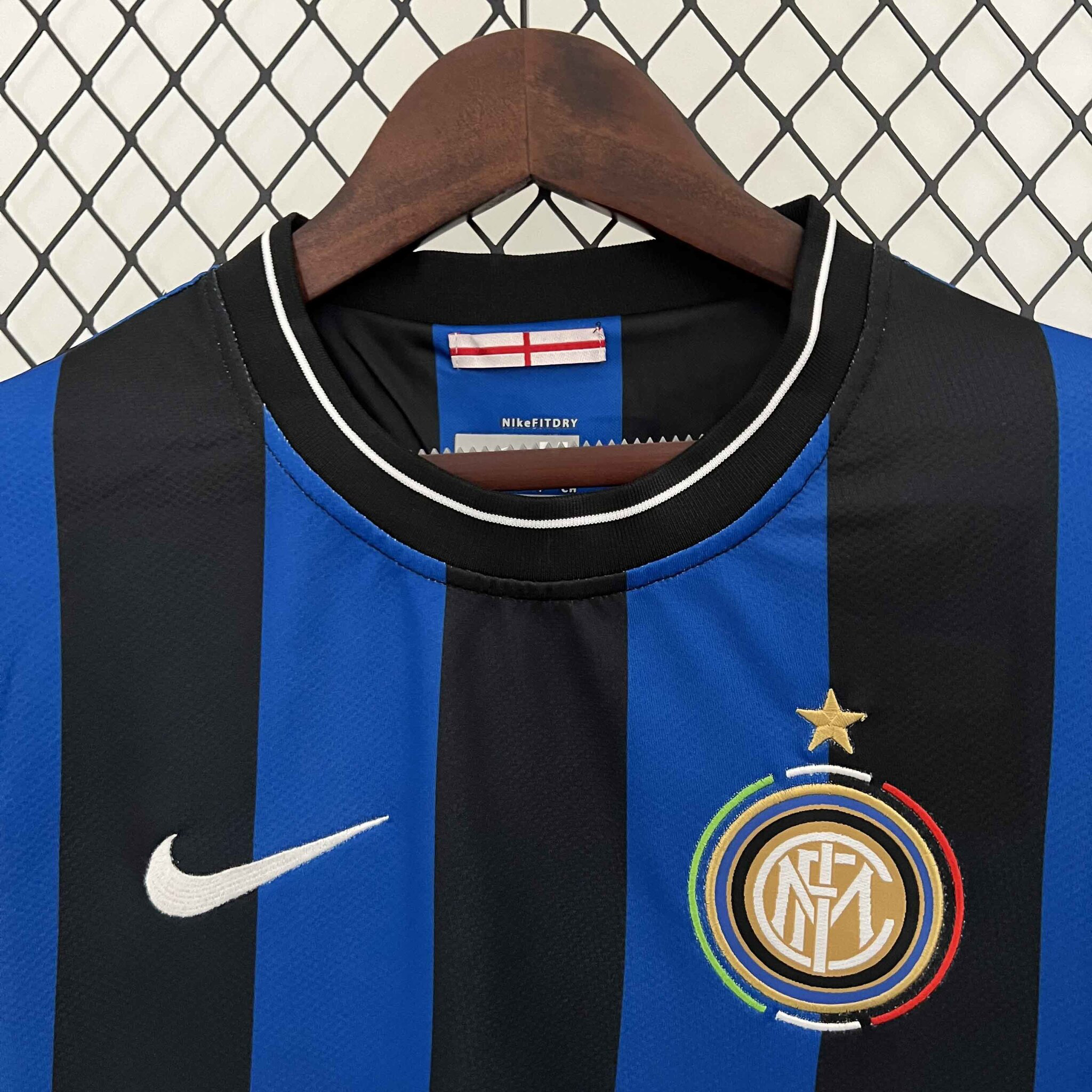 Inter Milan 2009-10 | Vintage Home Jersey - Vintage Retro Football Jersey
