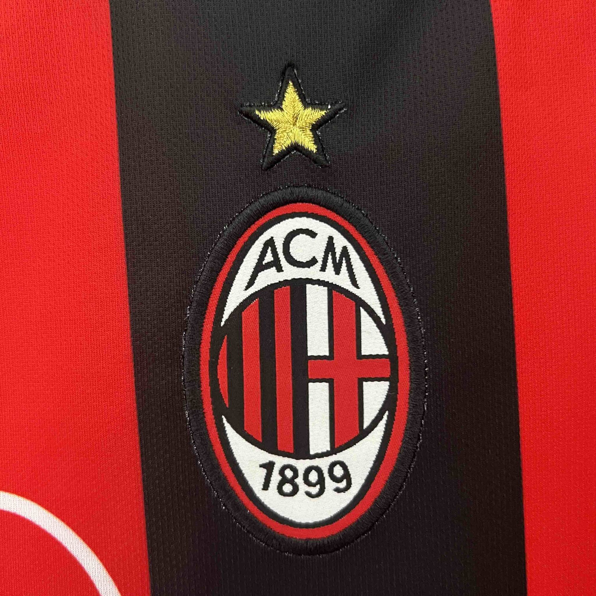 AC Milan 2001-02 | Vintage Home Jersey - Vintage Retro Football Jersey