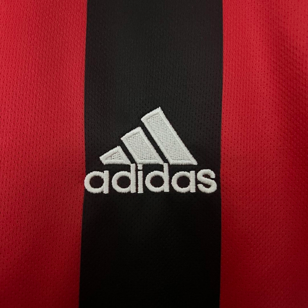 AC Milan 2003-04 | Vintage Home Jersey - Vintage Retro Football Jersey