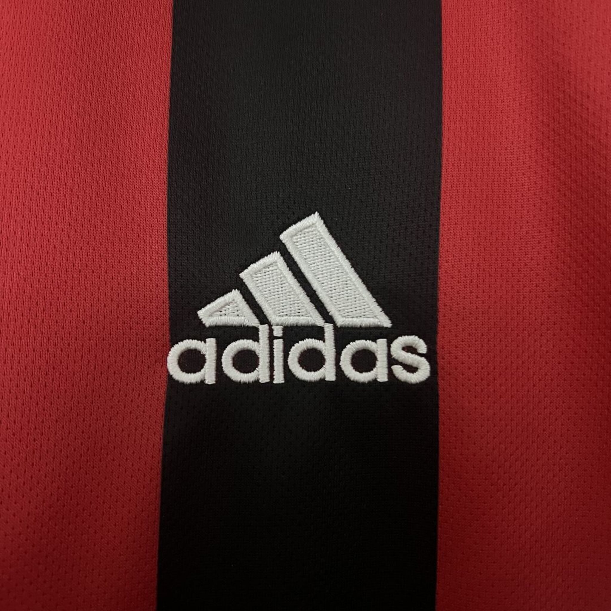 AC Milan 2003-04 | Vintage Home Jersey - Vintage Retro Football Jersey