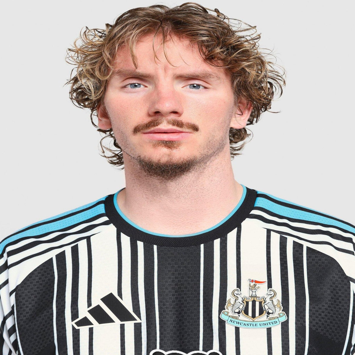 FC Newcastle United 2026-27 | Camisola Principal