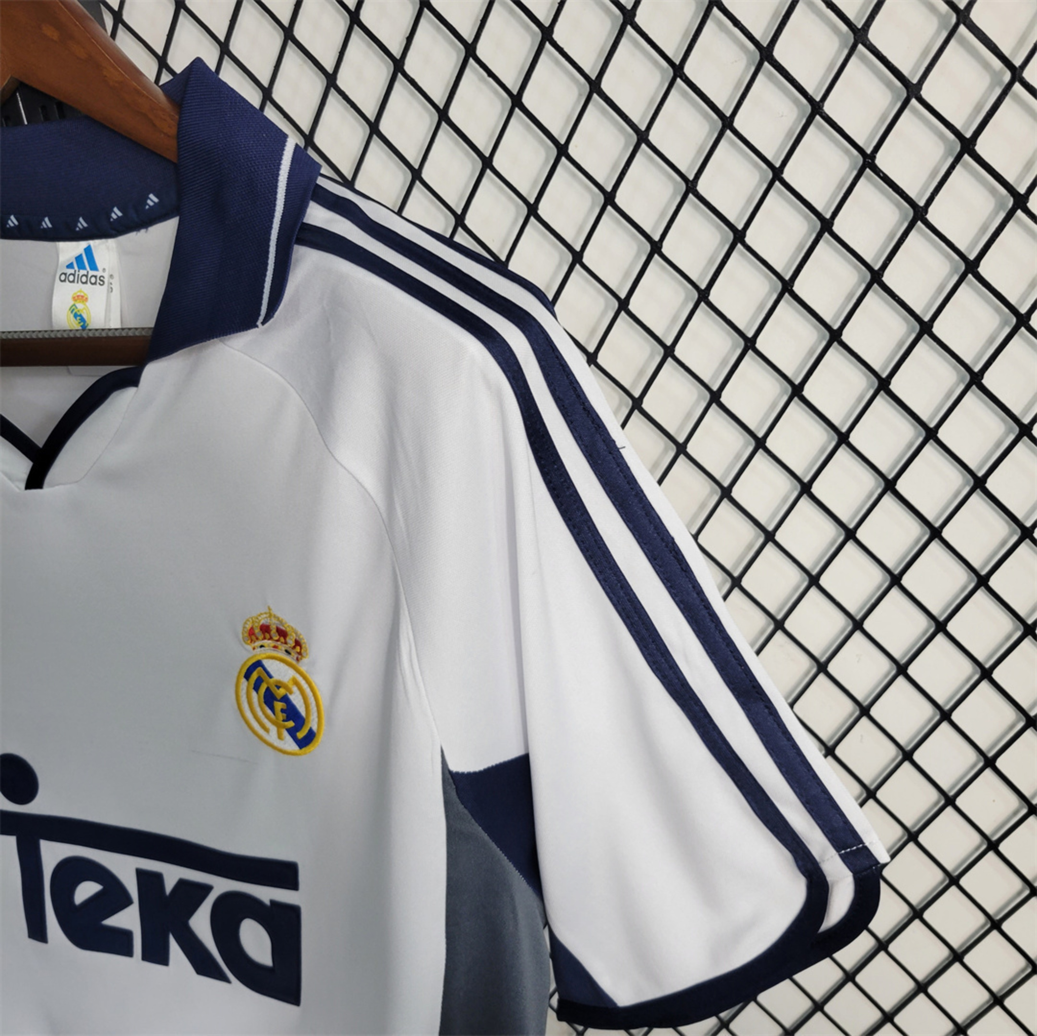 Real Madrid 2000-01 | Vintage Home Jersey