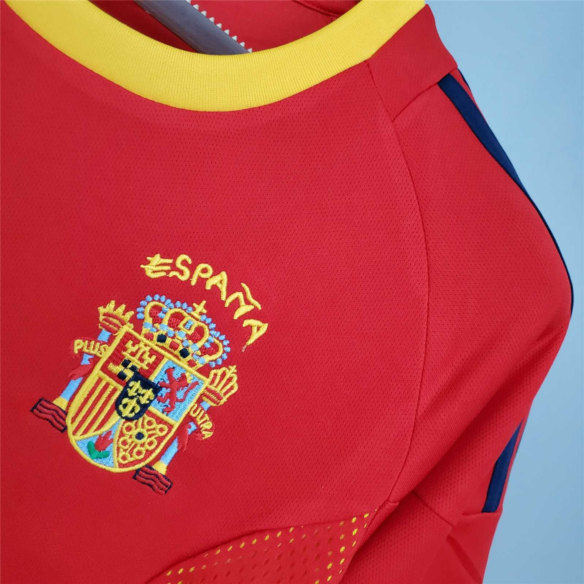 Spain 2002 | Vintage Home Jersey - Vintage Retro Football Jersey