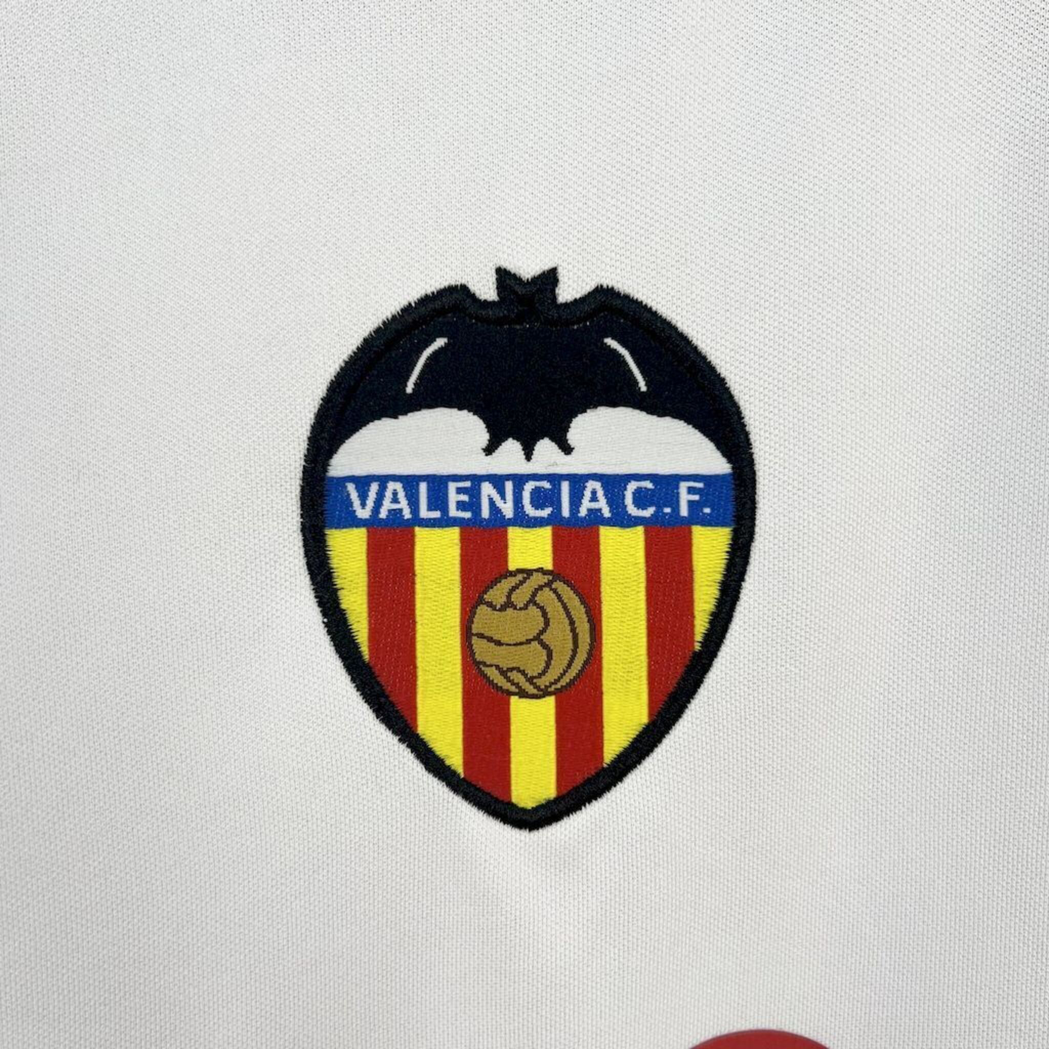 Valencia 2004-05 | Vintage Home Jersey
